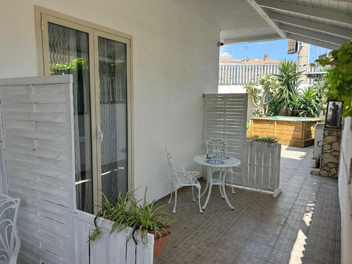 Room On The Beach Avola Bagian luar foto